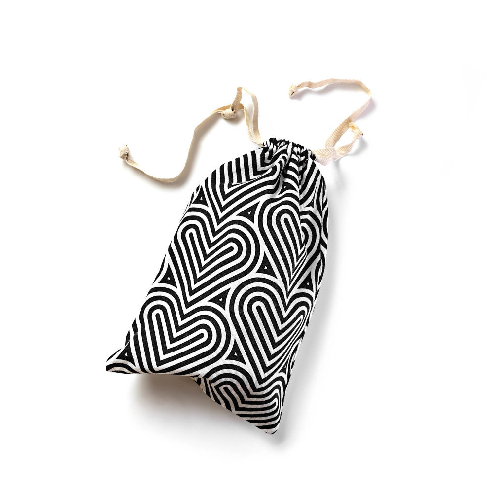The Collection Embrace Black & White